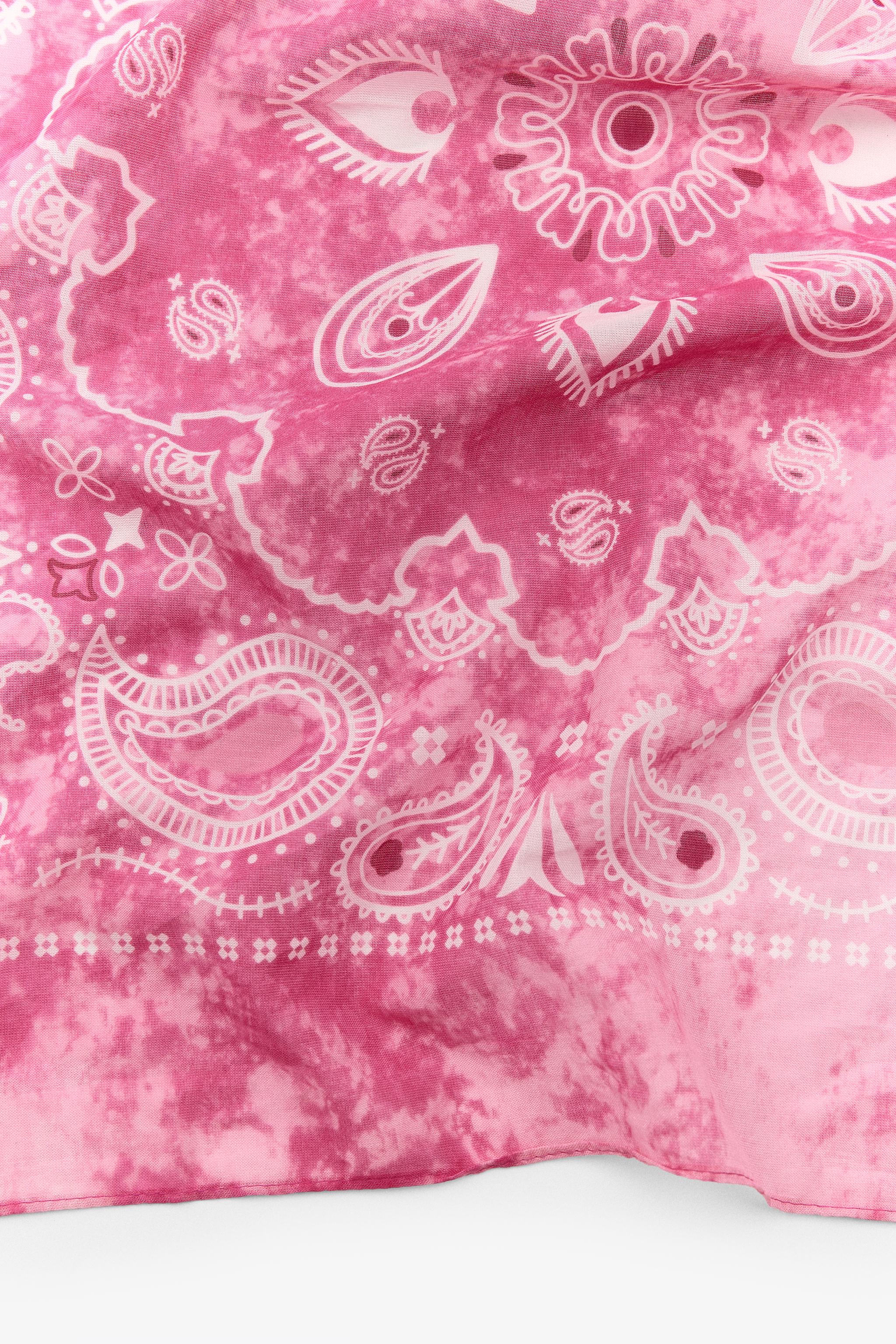 FOULARD À IMPRIMÉ PIERRES